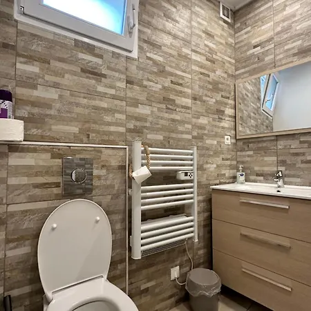 2 Pieces Apartment