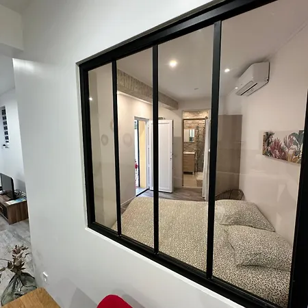 2 Pieces * アンティーブ